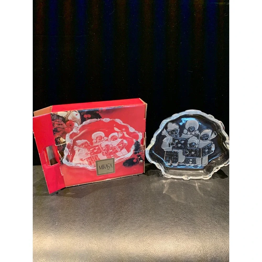 Vintage Mikasa Crystal Christmas Carolers Singing Sweet‎ Candy Dish Germany